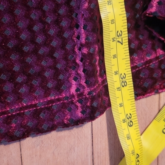 T Tahari Long Sleeve Velvet Bodycon Diamond Pattern Midi Dress - Picture 11 of 13